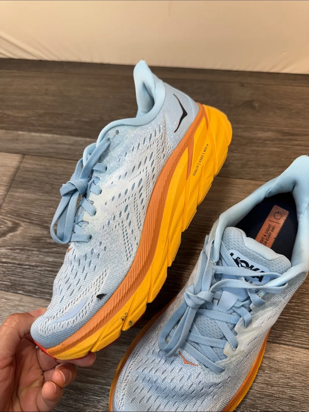 Hoka Clifton 8 Women's Light Blue Running Shoes size 10.5 (h118)